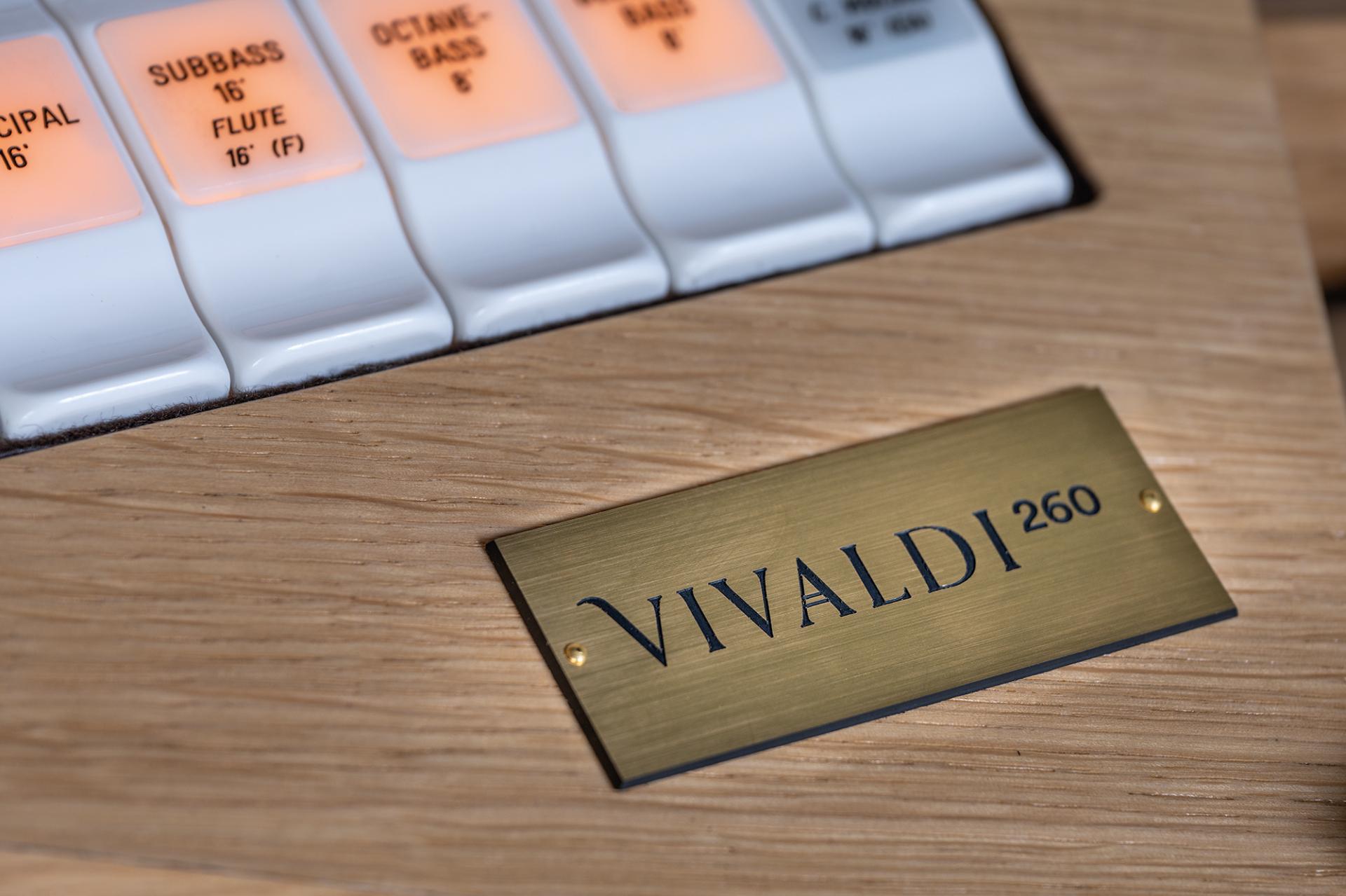 Vivaldi 260 detail 05